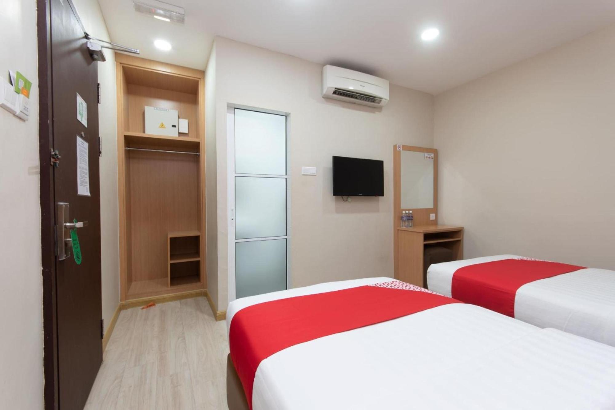 Capital O 89344 Labuan Avenue Hotel Kültér fotó